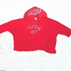 Detroit Red Wings Cropped Short Sleeve Hoodie
